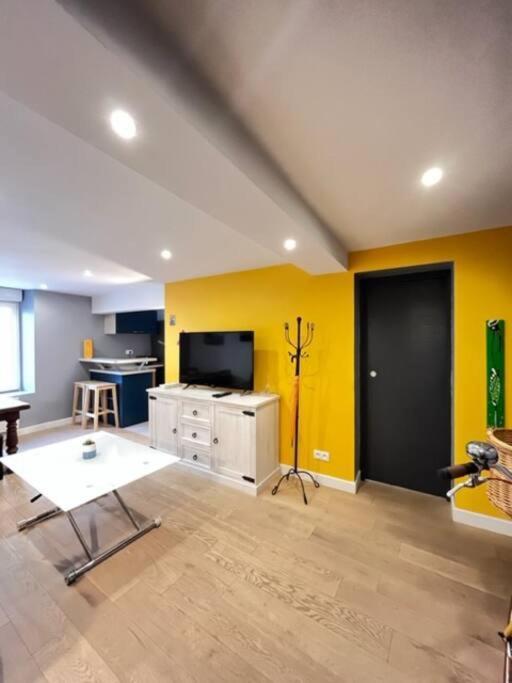Le Grenier A Sel - Reims Apartment Luaran gambar